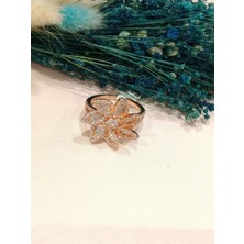 Defne Silver Ithal Çiçek Baget Taşlı Yüzük