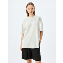 Koton Arkası Baskılı Sloganlı Bisiklet Yaka Kısa Kollu Oversize T-Shirt