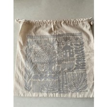 Majalis Design Yaşam Desenli, Bahçe Figürlü, Gümüş Yaldızlı, Çok Amaçlı El Boyaması Bez Kese/poşet, 40  x  40