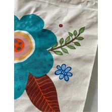 Majalis Design Mavi Çiçek Desenli, Bahçe Figürlü, Çok Amaçlı El Boyaması Bez Kese/poşet, 40X40