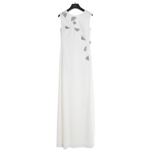 Escada  Arka Yırtmaçlı Işleme Detaylı Kolsuz Uzun Gece Elbisesi