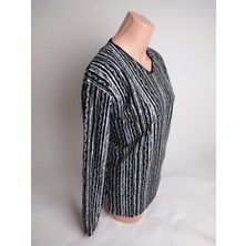 Yaşar Triko Kadın Siyah Desenli V Yaka Uzun Kollu Yanları Yırtmaçlı Mevsimlik Süet Anne Penye Tişört Bluz