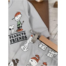 Bisiklet Yaka Peanuts Friends Baskılı Alt Üst Pijama Takımı