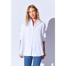 Manche Beyaz Soft Yumuşak  Dokulu Modal Karışımlı Oversize Kadın Gömlek  | MKS169503-01