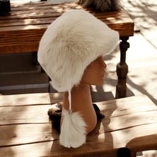 AbbasShop Toskanalı Bayan Deri Ushanka Ayarlanabilir Yumuşak Dokunuşlu Kışlık Şapka Börk Bere Krem Renkli