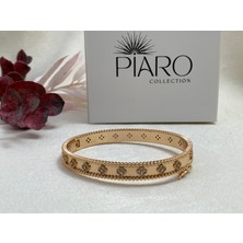 Piaro Collection Yonca Desenli Taşlı Bileklik Altın Rengi