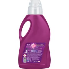 Perwoll Hassas Sıvı Çamaşır Deterjanı Çiçek Cazibesi Yenileme  1320 ml