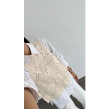 Seyyar Bağlamalı Krem Süveter