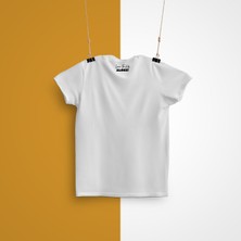 Nirengi Derneği Nirengiden Aktivist Noel Baba T-Shirt (Kadın Kalıp)