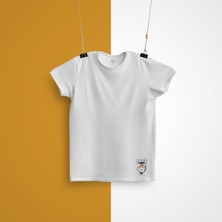 Nirengi Derneği Nirengiden Aktivist Noel Baba T-Shirt (Kadın Kalıp)