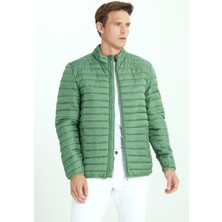 Altınyıldız Classics Sıcak Tutan Standart Fit Normal Kesim Dik Yaka Yan Cepli Mont