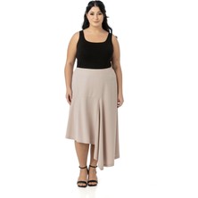 Disentis Modest Büyük Beden Asimetrik Kesim Fermuar Kapamalı Bej Rengi Etek