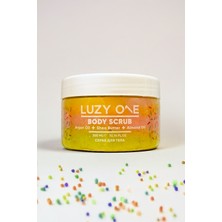 Luzy One Body Scrub – Yoğun Temizleme ve Şekerli Boombsheell Kokulu Vücut Peelingi - 300 ml