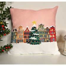 Deco Pastel Pembe Gökyüzü Kar Manzaralı Yılbaşı Kırlent Kılıfı