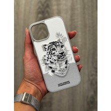 Adonis Apple iPhone 15 Kabartma Dikişli Desenli Kılıf