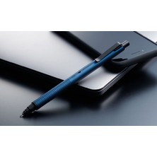 Uniball Kuru Toga Metal Mekanik Kurşun Kalem (0,5mm)