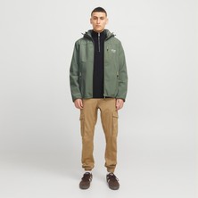 Jack & Jones Erkek Logo Detayli Kapüsonlu Ceket - Theo