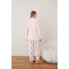 Kadın Kışlık Büyük Beden Nakışlı Desenli Yakası Düğmeli Uzun Kollu Pijama Takımı