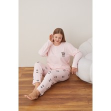 Kadın Kışlık Büyük Beden Nakışlı Desenli Yakası Düğmeli Uzun Kollu Pijama Takımı