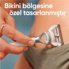 Gillette Venus Bikini Bölgesi Tıraş Makinesi ve 1 Adet Başlık