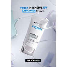 Yoğun Nemlendirme Etkili Vegan Hibrit Güneş Kremi Spf 50 Pa +++ 3W Clınıc Premium Vegan Uv Sun 60ML