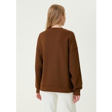 Burce Butik Bisiklet Yaka Taçlı Köpek Motifli Nakışlı Kadın Sweatshirt