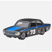 Hot Wheels Premium Boulevard 73 Volvo 142 Gl