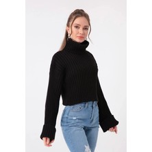 EFT Siyah Fitilli Oversize Balıkçı Yaka Kadın Crop Kazak