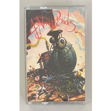 4 Non Blondes Bigger, Better, Faster, More  Kaset