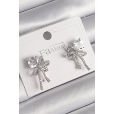 Çarşı Point Pirinç Gümüş Renk Zirkon Taşlı Kurdele Model Kadın Küpe