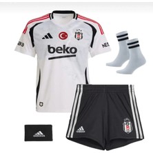 Beşiktaş Kırmızı Şeritli Çocuk Forma Takımı 4'lü Set Çorap+Bileklik Hediyeli