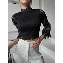 Siyah Dantel ve Güpür Detaylı Astarlı Bluz JB3016598745