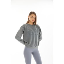 Kadın /yuvarlak Yaka/ Uzun Kol /ön Aplikeli /yıkamalı Vintage Efekt Sweatshirt