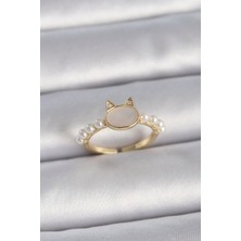 Style Of Carmen Pirinç Gold Renk Ayarlanabilir Beyaz Mineli Kedi Model Inci Detay Kadın Yüzük