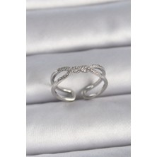 Style Of Carmen Pirinç Gümüş Renk Ayarlanabilir Zirkon Taşlı Sarmal Model Kadın Yüzük