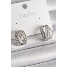 Style Of Carmen Pirinç Gümüş Renk Zirkon Taşlı Düğüm Halka Model Kadın Küpe