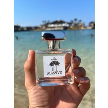 Les Tierre Massive Treasure(La Nuit Tresor Lancom) Meyve, Çiçek ve Vanilya Temalı Tatlı Kadın Parfümü 50 ml