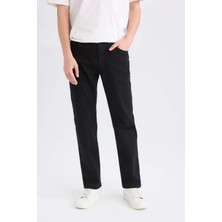 DeFacto Sergio Regular Fit Solmayan Renk Normal Kalıp Normal Bel Boru Paça Siyah Jean Pantolon E6111AX25SP