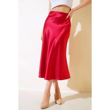Kadın Kırmızı Saten Yüzeyli Beli Lastikli Midi Boy Etek HZL23S-BD1101471
