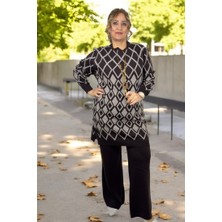 Yagmur Beren Geometrik Desenli Aksesuar Detaylı Mini Yırtmaçlı   Akrilik Kumaş Büyük Beden Alt Üst Takım