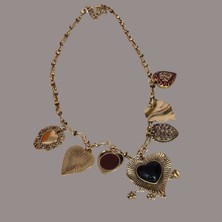 Sparkle Accessories Ortası Siyah Kalp Charmlı Gold Çelik Kolye 60 cm