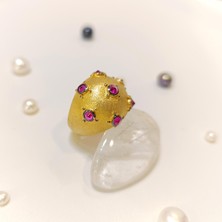 Altın Ofisi Kırmızı Taşlı Kubbe Antik Yüzük 14 Ayar Altın