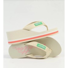 Bags Shoes United Colors Of Benetton BN-10218 Kadın Yüksek Dolgu Taban Parmak Arası Premium Terlik