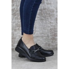 Mehmet Mete 3225 Comfort Toka Detaylı Hakiki Deri Kadın Ayakkabı