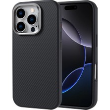 iPhone 16 Pro Max Kılıf Magsafe Şarj Özellikli Karbon Fiber Görünümlü Zore Troy Kapak-Siyah