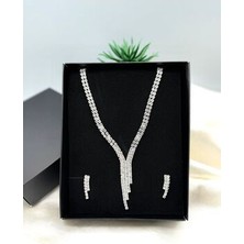 Kadın Abiye Su Yolu Çift Sıra Taşlı Silver Renk Kolye Küpe Set