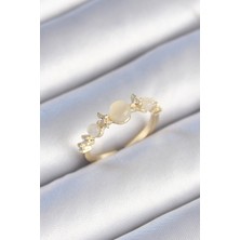 Ezo Concept Pirinç Gold Renk Zirkon Taşlı Yıldız Detay Beyaz Mineli Kadın Yüzük