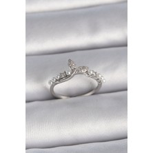 Ezo Concept Pirinç Gümüş Renk Ayarlanabilir Zirkon Taşlı Balık Kuyruğu İnci Detay Model Kadın Yüzük