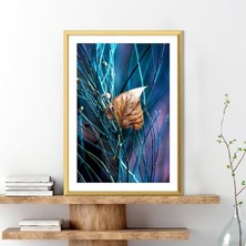 Mavilerin Içinde Sonbahar Yaprağı 1 Çerçeve ve Poster - B1239