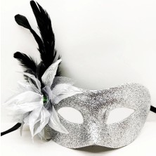 Ynt İthalat Gümüş Renk Metalize Sim Görünümlü Parlak Tüylü Parti Maskesi 22X19 cm